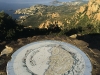 Auf dem Gipfel des Cap Roux erläutert eine Karte das 360 Grad Panorama, Estérel, Cote d'Azur, Frankreich 