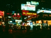 Strassenszene in Tsimshatsui bei Nacht, Hongkong, China