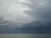 Sturmwolken über der Bucht von Gaeta, Baia Domizia, Kampanien, Italien
