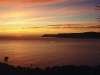Sonnenaufgang über der Bucht von Te Araroa, Ostkap Neuseeland