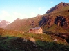 Die Franz-Senn-Hütte im Oberbergtal bei Sonnenaufgang, Stubaital, Tirol, Österreich