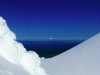 Taranaki im Winter vom Gipfel des Ngauruhoe, Tongariro Nationalpark, Nordinsel Neuseeland