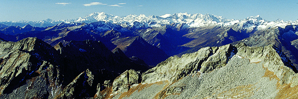 Panorama des Wallis vom Monte Zucchero, Val Verzasca, Tessin