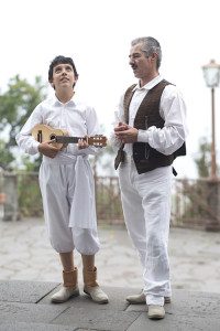 Musiker in traditionellen Trachtenauf dem Monte, Funchal, Madeira