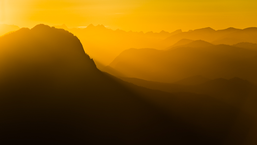 Sonnenuntergang über Pendling, Inntal, Rofangebirge und Karwendel, Tirol, Österreich