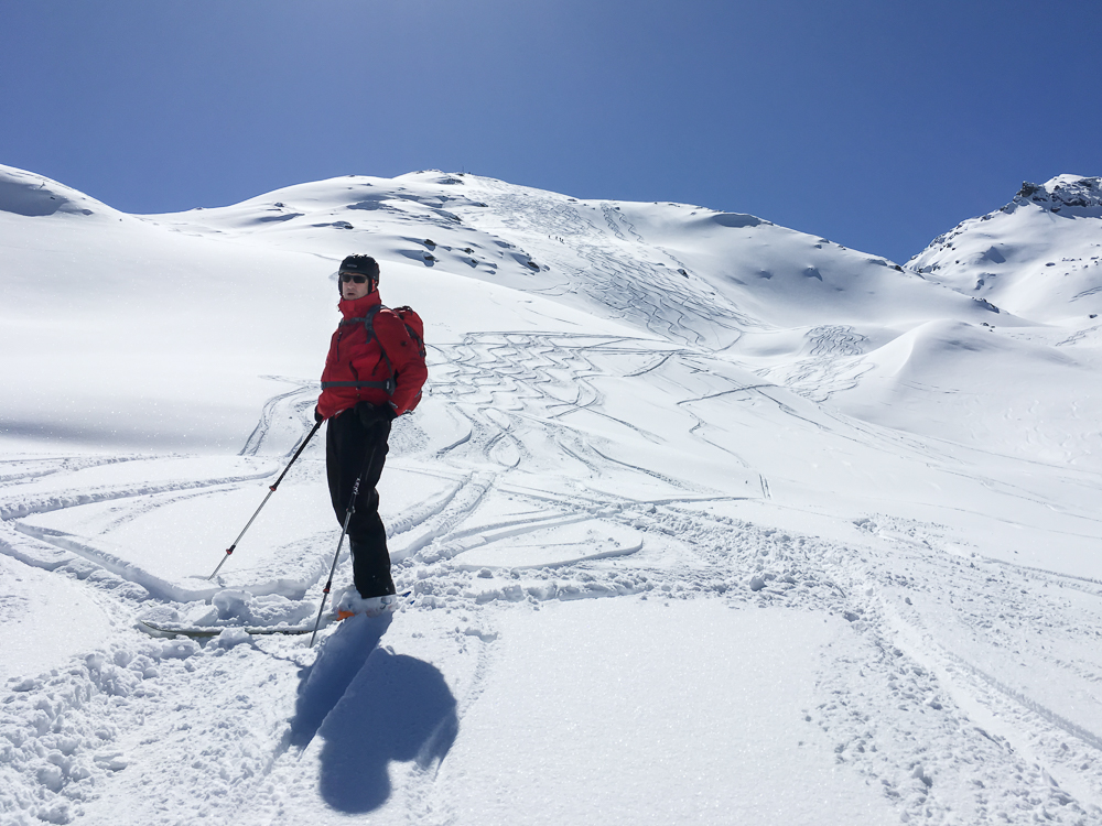 Der nördliche Gipfelhang des Sonntagsköpfl (2.244 m) bot mit herrlichem Pulverschnee traumhafte Abfahrtsbedingungen