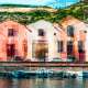 Malerisches Bosa - historische Gerberhäuser am Fluss Temo in der Altstadt, Planargia, Sardinien